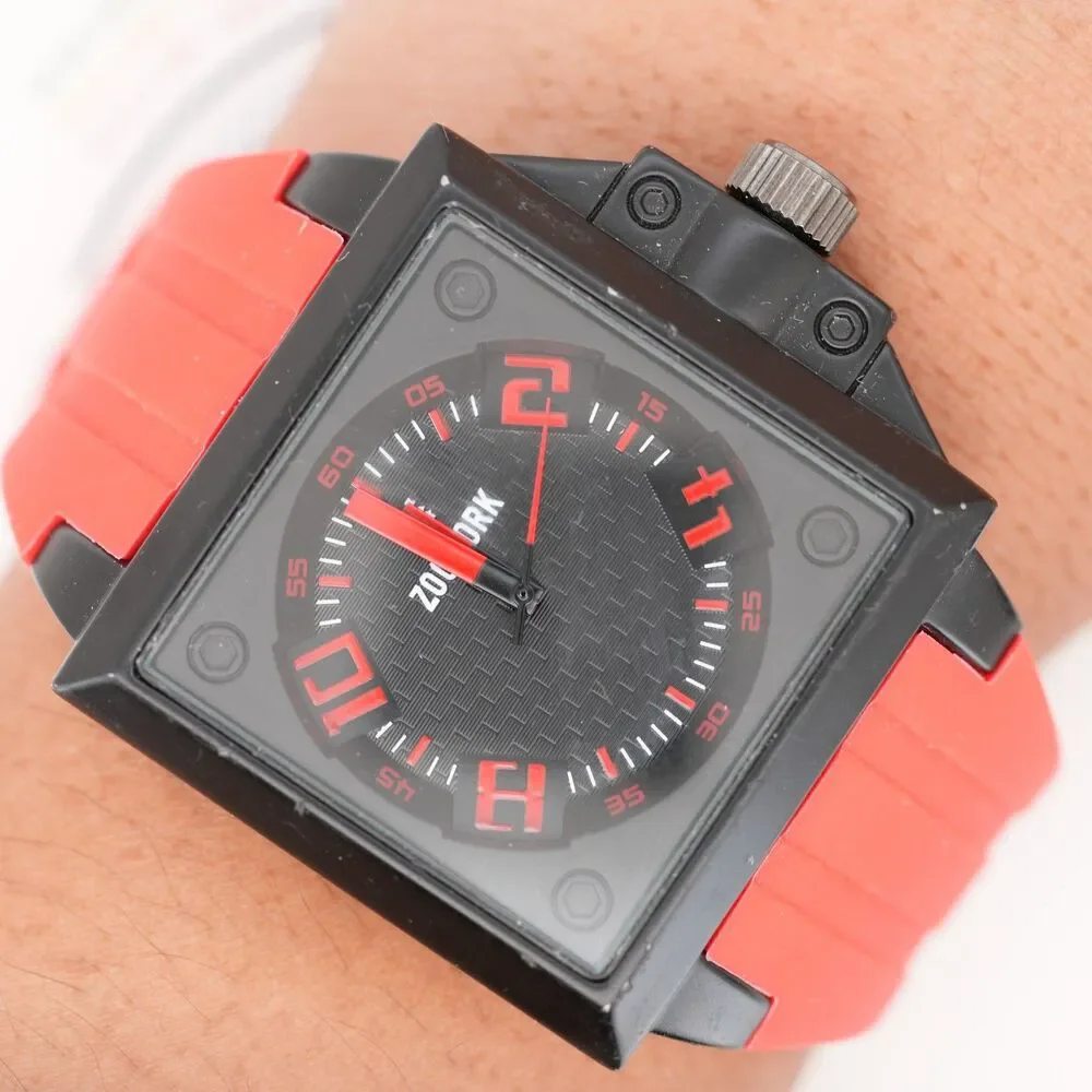 Zoo York ZY1263 Red Black Oversized Quartz Watch 45mm New Battery Cleaned
